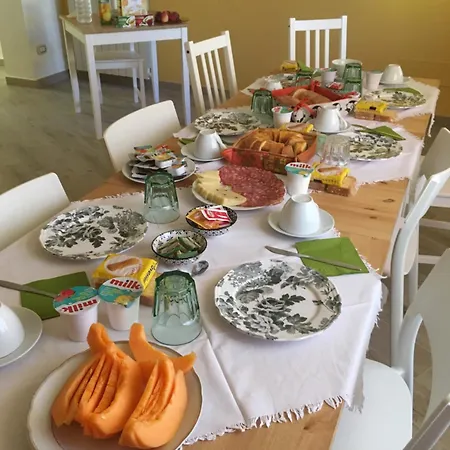 Bed and Breakfast Fleurs Έννα