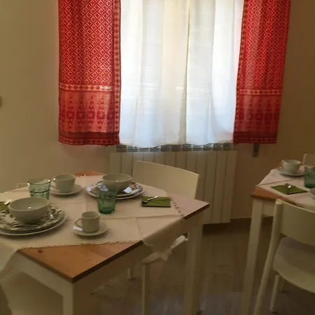 Bed and Breakfast Fleurs Έννα