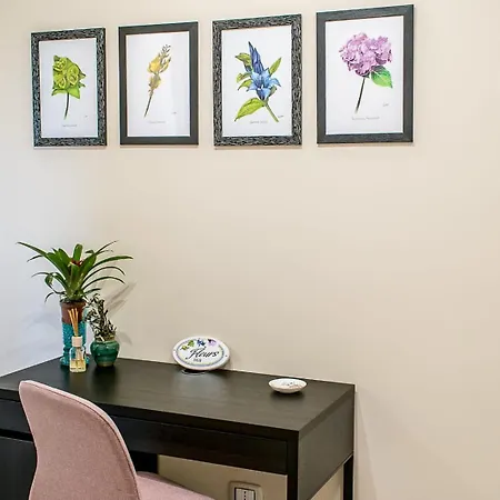 Fleurs فندق مبيت وإفطار إينّا