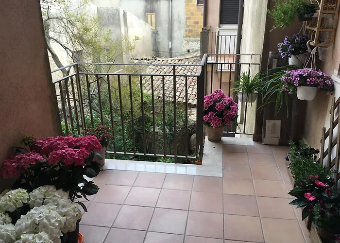 Bed & Breakfast Fleurs 3*